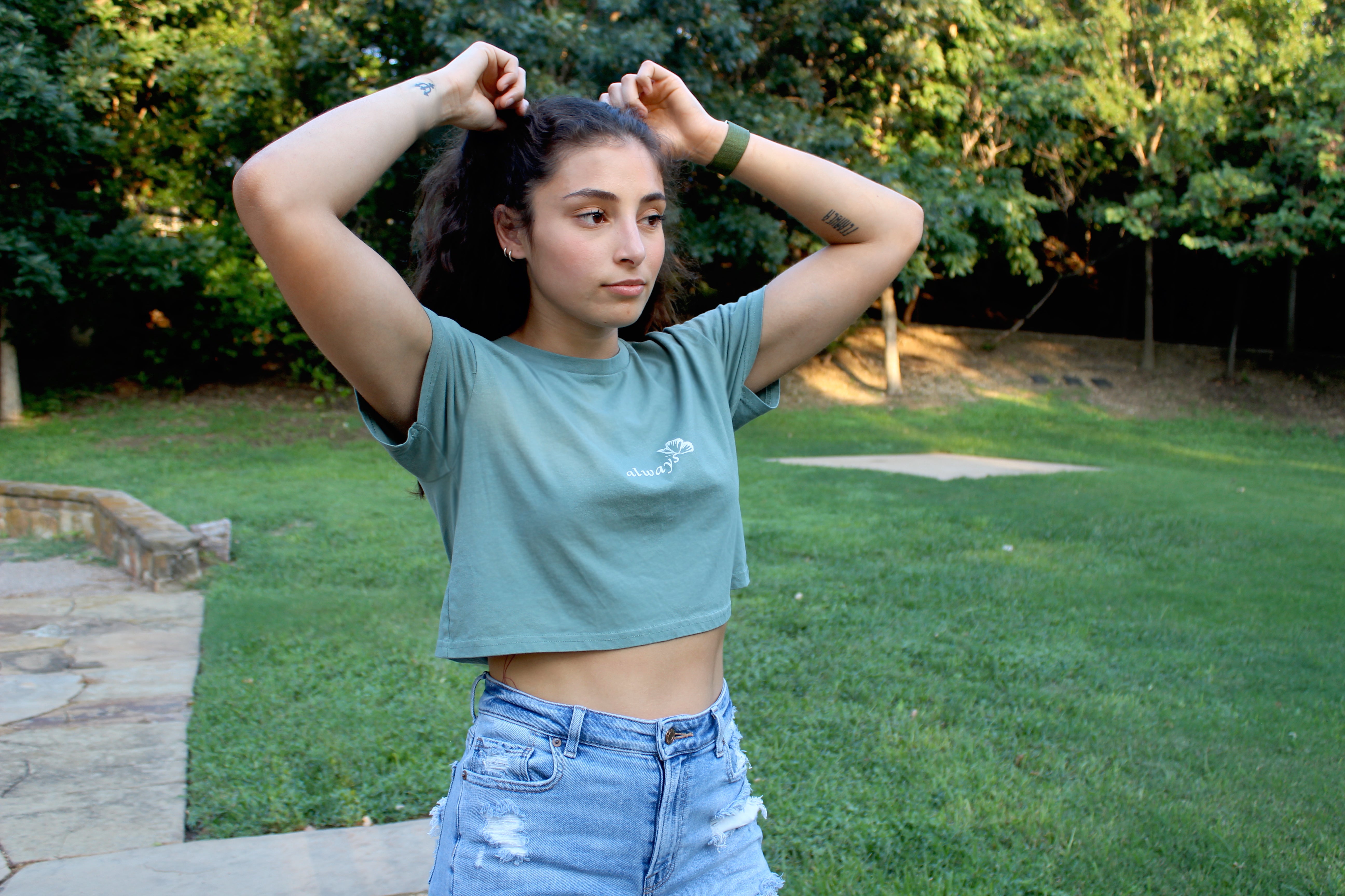 crop tee